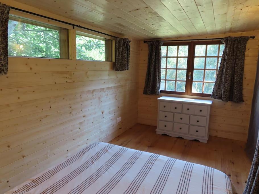 Cosy Cabane Montbrun-Bocage Exterior photo