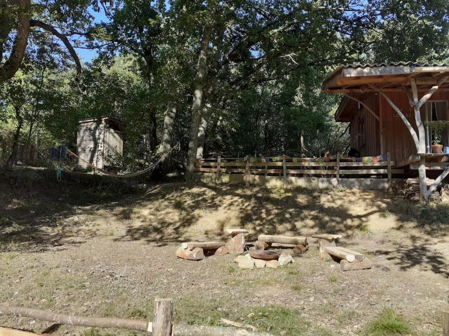 Cosy Cabane Montbrun-Bocage Exterior photo