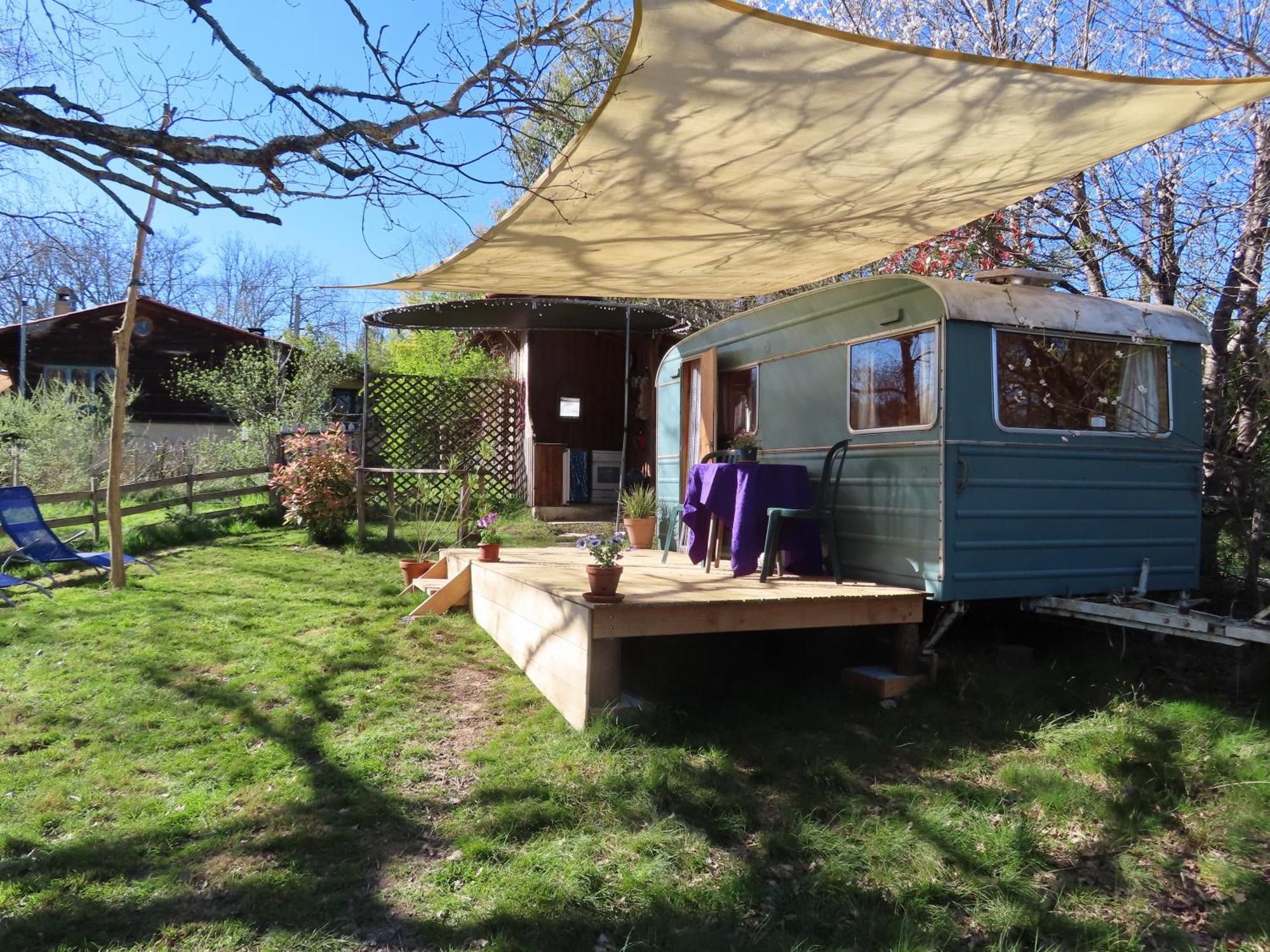 Cosy Cabane Montbrun-Bocage Exterior photo