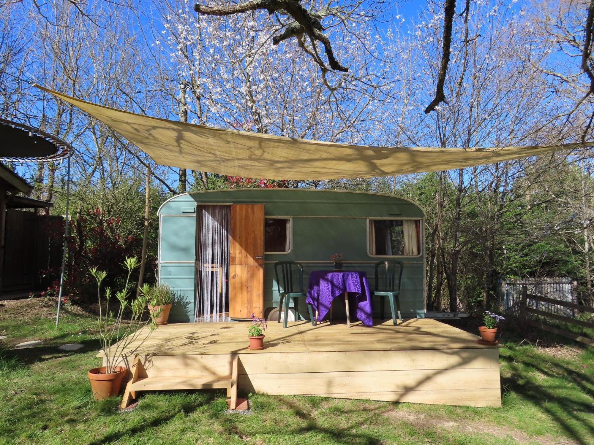 Cosy Cabane Montbrun-Bocage Exterior photo