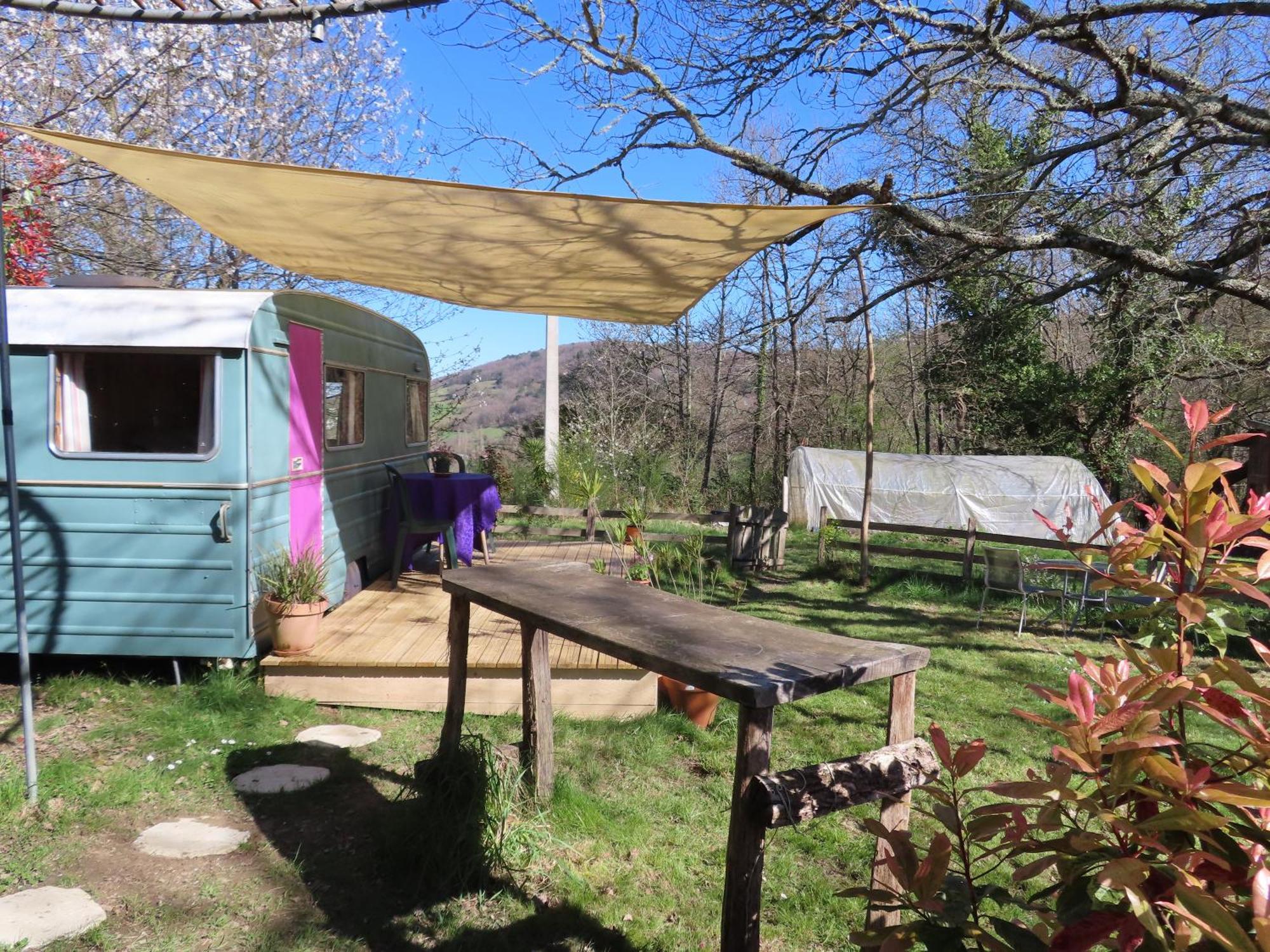 Cosy Cabane Montbrun-Bocage Exterior photo